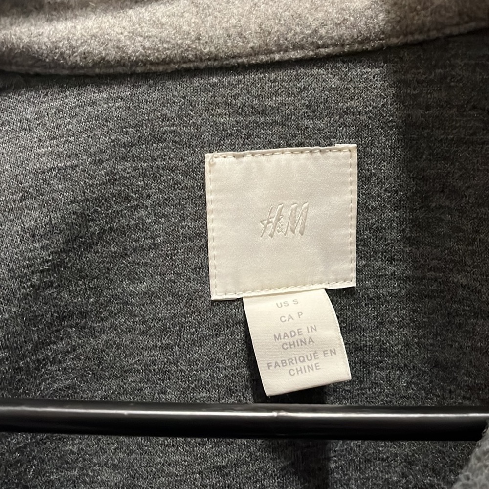 H&M Shacket - Picture 2 of 3